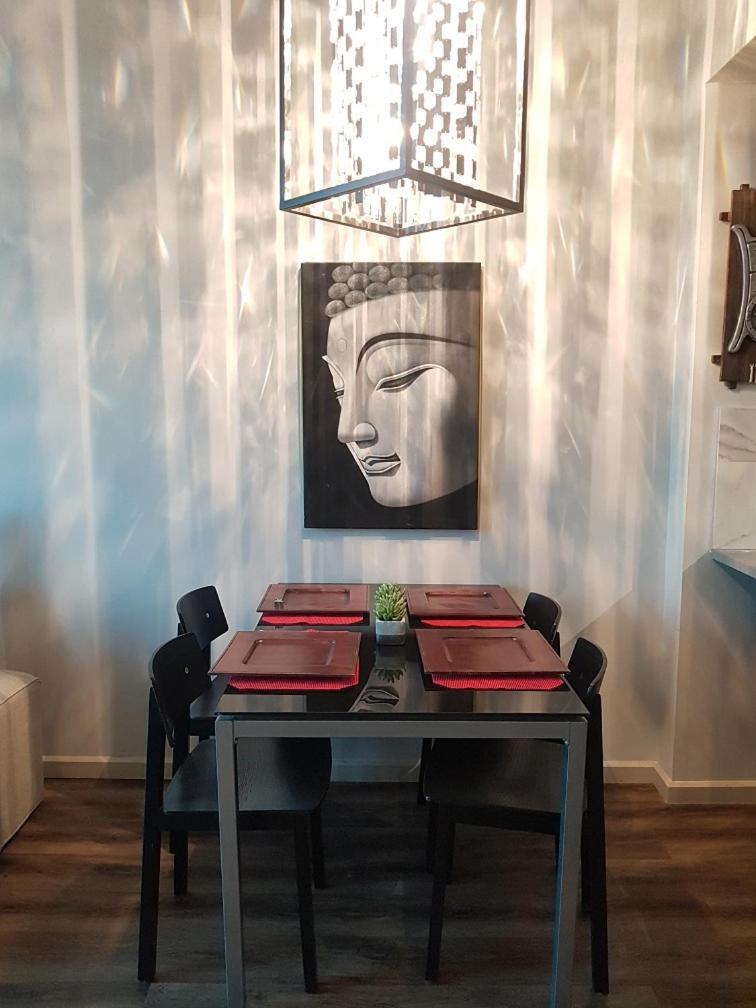 Monki Di Executive Suites - Alura YYC Esterno foto
