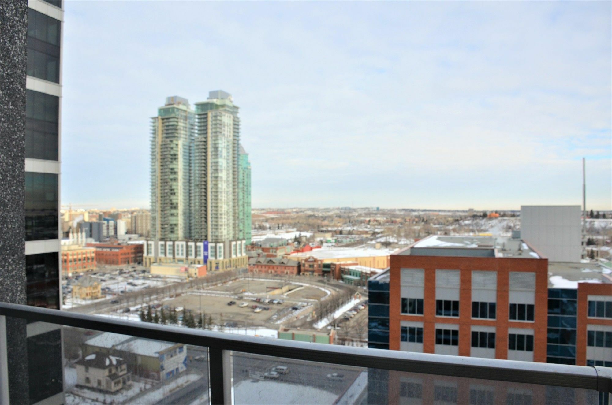 Monki Di Executive Suites - Alura YYC Esterno foto