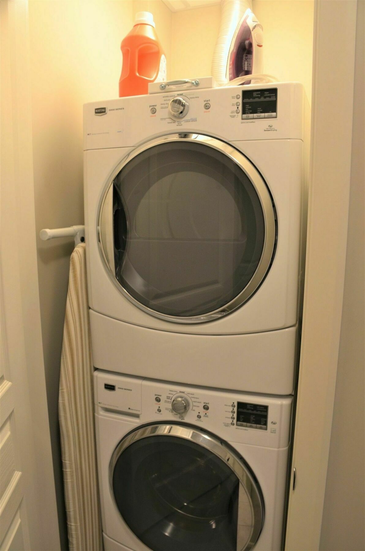 Monki Di Executive Suites - Alura YYC Esterno foto